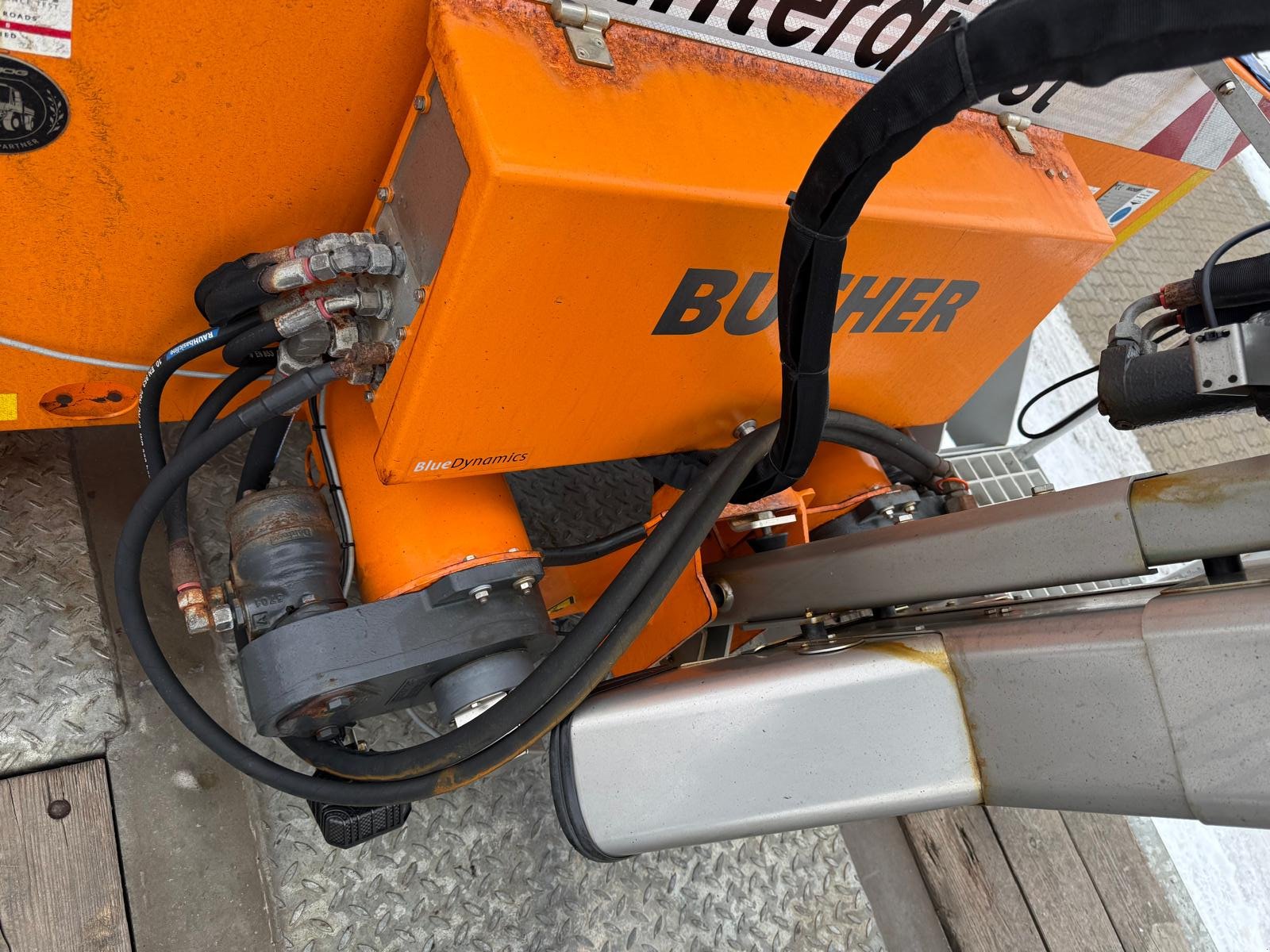 Sandstreuer & Salzstreuer des Typs Bucher Yeti 1800W, Gebrauchtmaschine in Wiedemar (Bild 8)