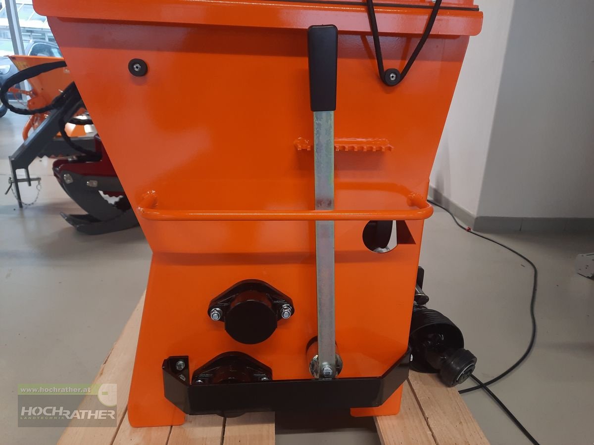 Sandstreuer & Salzstreuer des Typs Eco Ecotech XG 200, Neumaschine in Kronstorf (Bild 5)