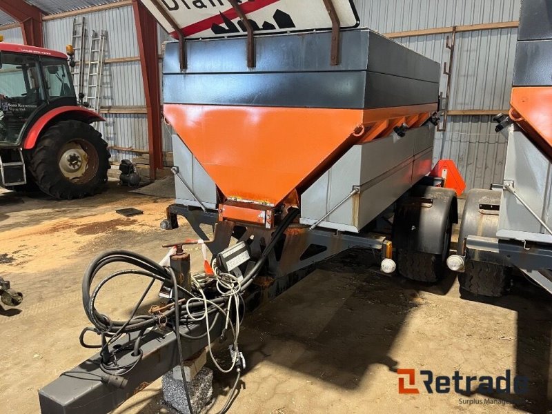 Sandstreuer & Salzstreuer типа Epoke Epoke S2400 HS på trailer, Gebrauchtmaschine в Rødovre (Фотография 1)