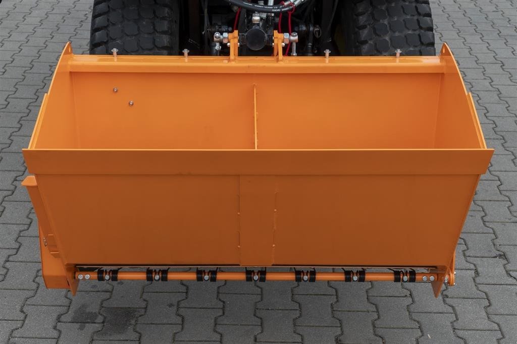 Sandstreuer & Salzstreuer des Typs FK Machinery Fk Machinery SSP120 Sand/salt valseudlægger, Gebrauchtmaschine in Vinderup (Bild 15)