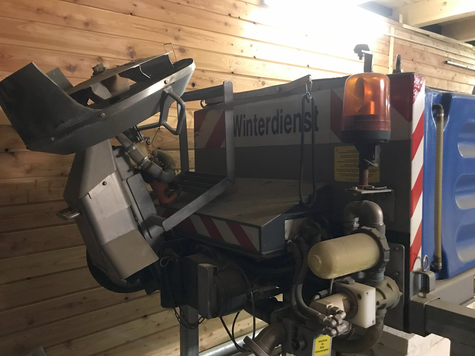 Sandstreuer & Salzstreuer des Typs Gmeiner STA 1300 TC, Gebrauchtmaschine in Pöls (Bild 3)