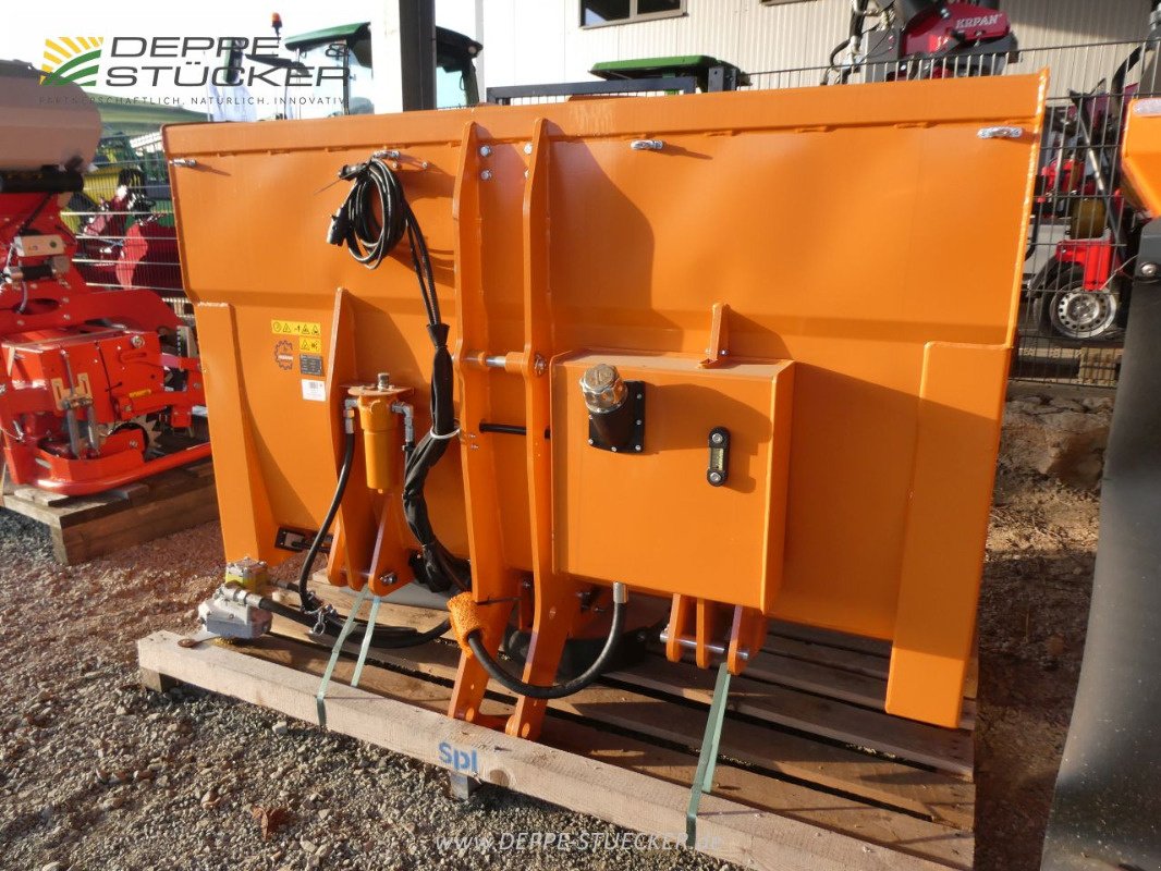 Sandstreuer & Salzstreuer des Typs Hauer TS 315, Neumaschine in Lauterberg/Barbis (Bild 4)