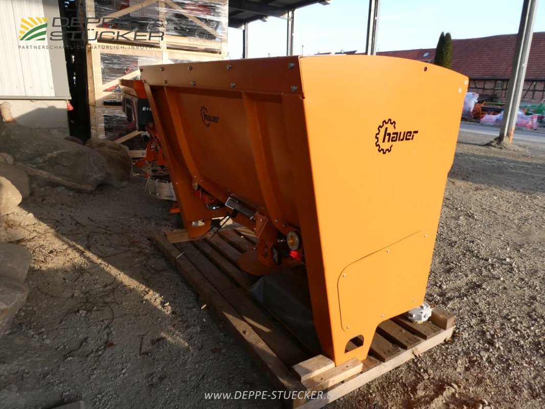 Sandstreuer & Salzstreuer des Typs Hauer TS 315, Neumaschine in Lauterberg/Barbis (Bild 9)