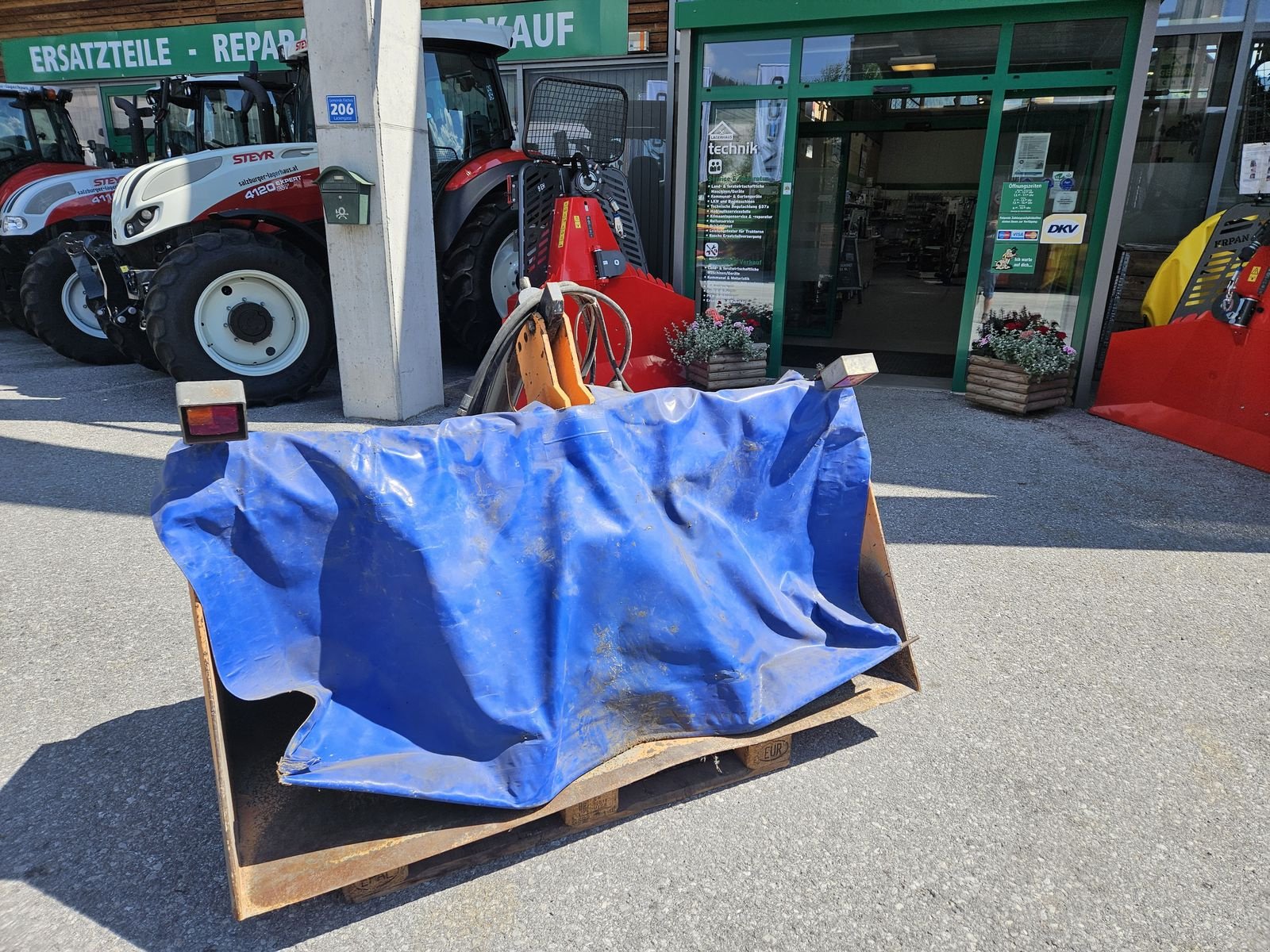 Sandstreuer & Salzstreuer tipa Hydrac SL 1800 R, Gebrauchtmaschine u Flachau (Slika 2)