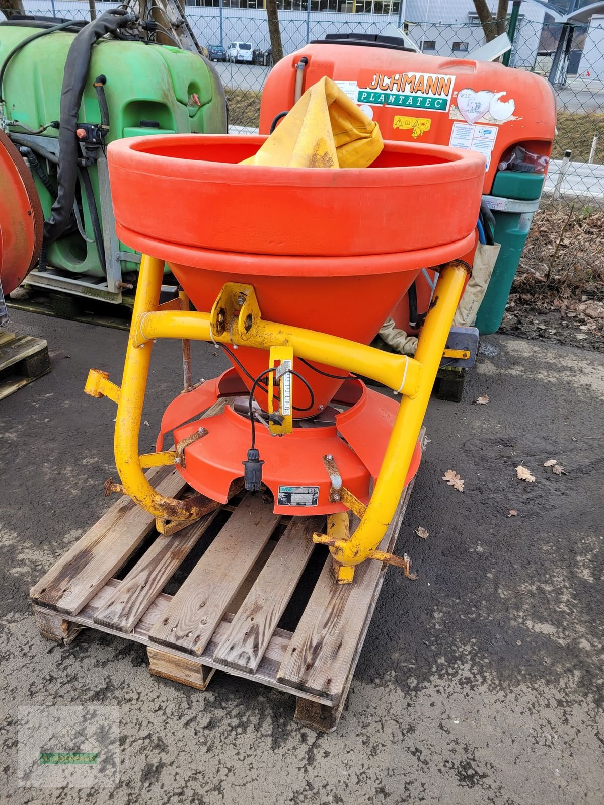 Sandstreuer & Salzstreuer van het type INO Winter 120, Gebrauchtmaschine in Gleisdorf (Foto 1)