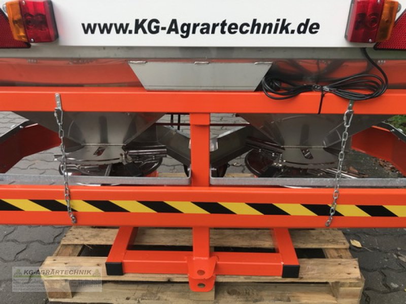 Sandstreuer & Salzstreuer des Typs KG-AGRAR KG-SSE1000 Salzstreuer, Neumaschine in Langensendelbach (Bild 8)