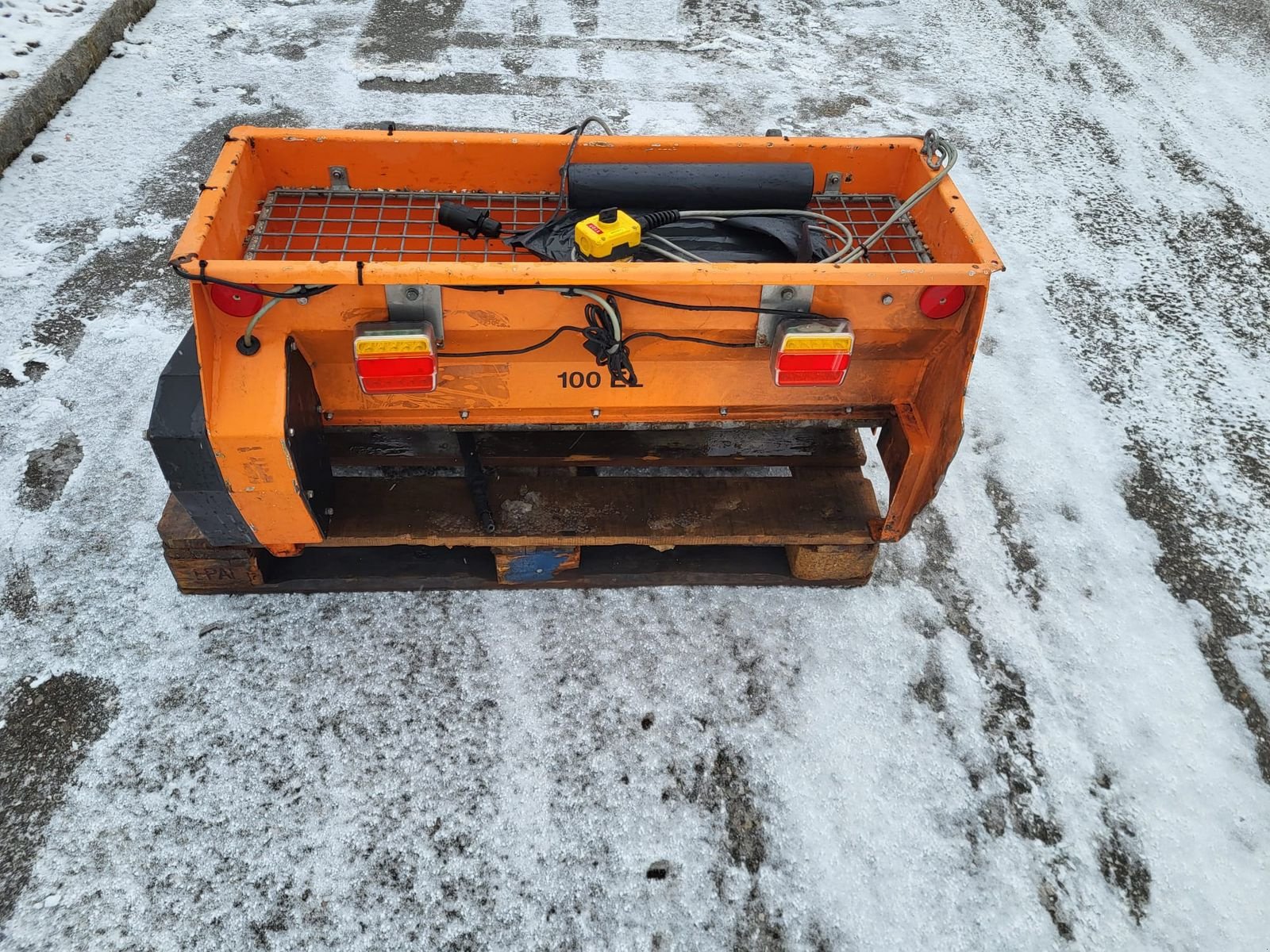 Sandstreuer & Salzstreuer tip KMV Splittstreuer, Gebrauchtmaschine in NATTERNBACH (Poză 1)