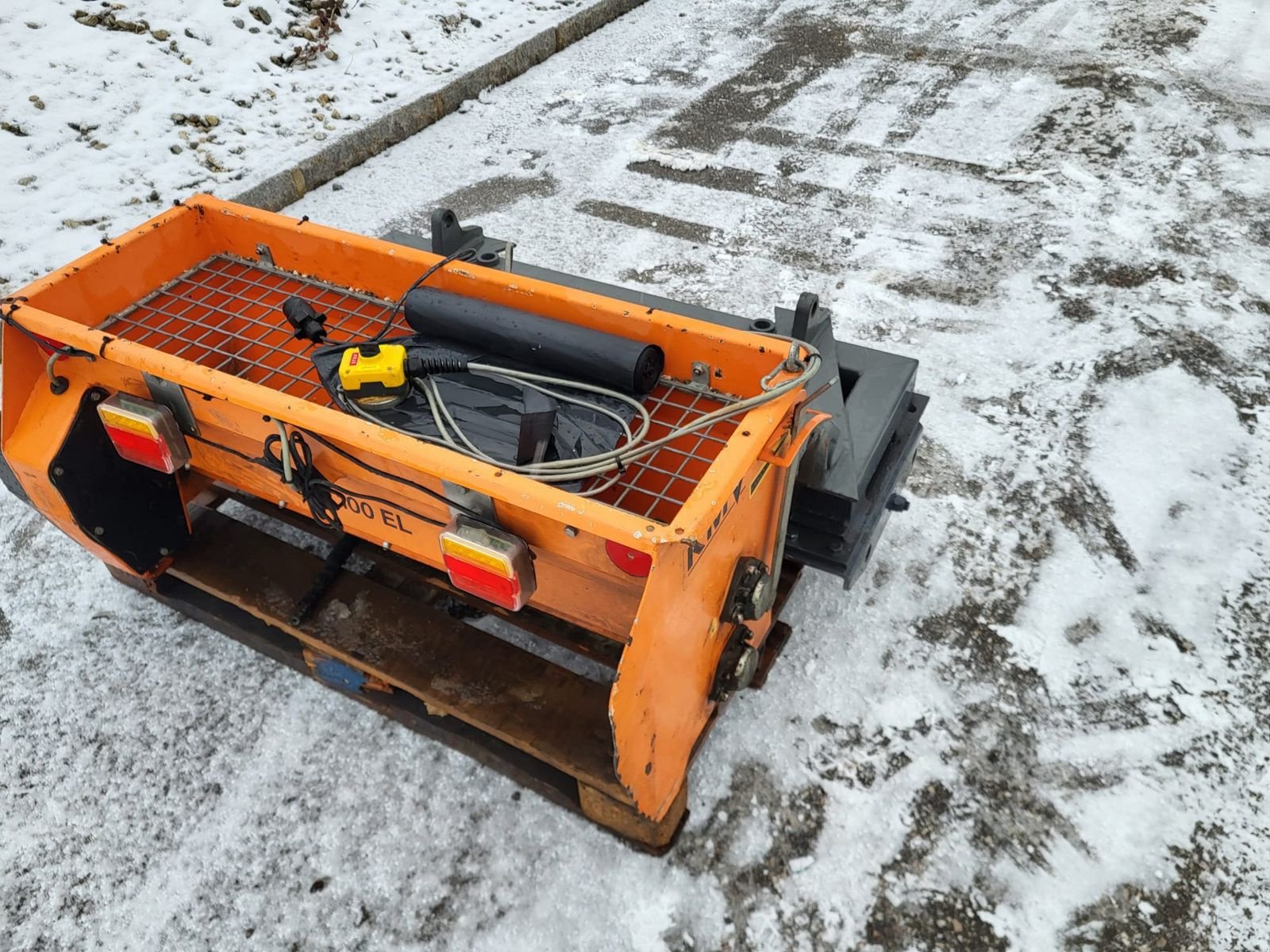 Sandstreuer & Salzstreuer tip KMV Splittstreuer, Gebrauchtmaschine in NATTERNBACH (Poză 12)