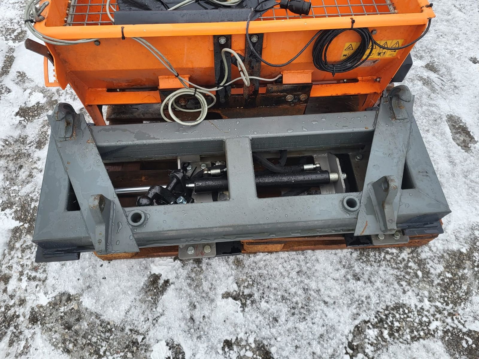 Sandstreuer & Salzstreuer tip KMV Splittstreuer, Gebrauchtmaschine in NATTERNBACH (Poză 8)