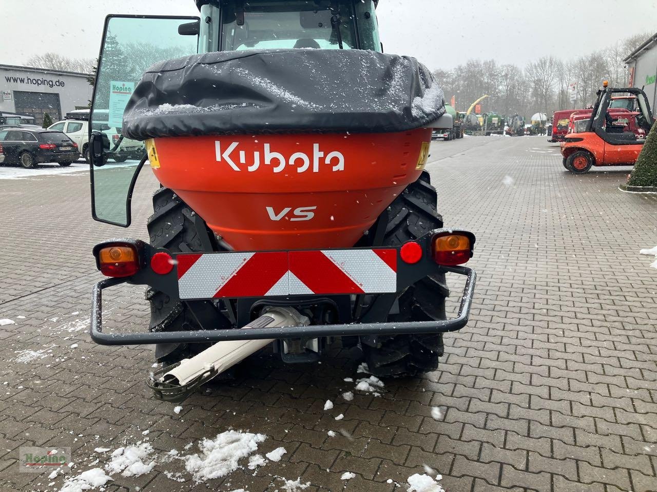 Sandstreuer & Salzstreuer des Typs Kubota VS220, Neumaschine in Bakum (Bild 3)