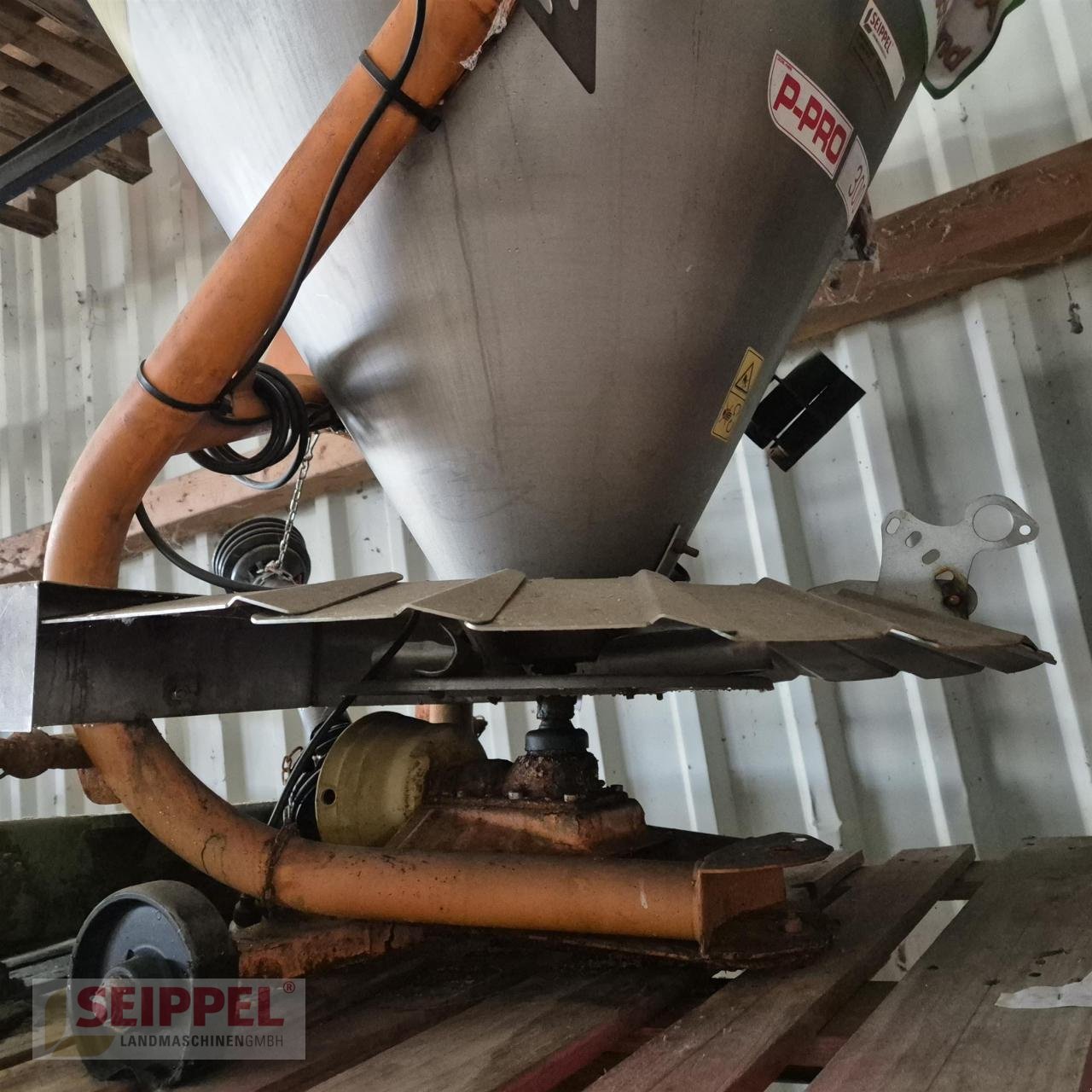 Sandstreuer & Salzstreuer типа Kubota WDS-P-PRO300 Winterdienststreuer, Neumaschine в Groß-Umstadt (Фотография 4)