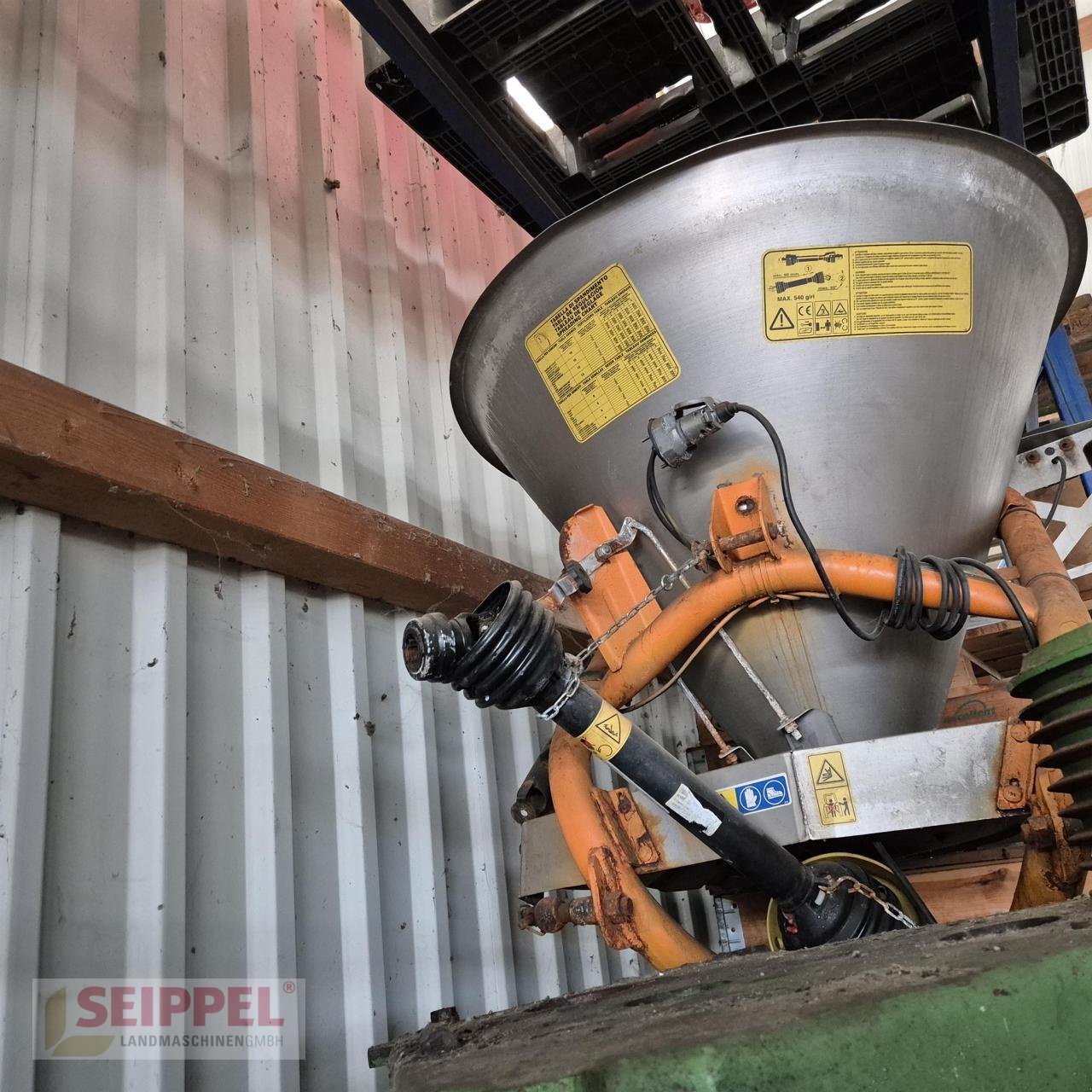 Sandstreuer & Salzstreuer типа Kubota WDS-P-PRO300 Winterdienststreuer, Neumaschine в Groß-Umstadt (Фотография 6)