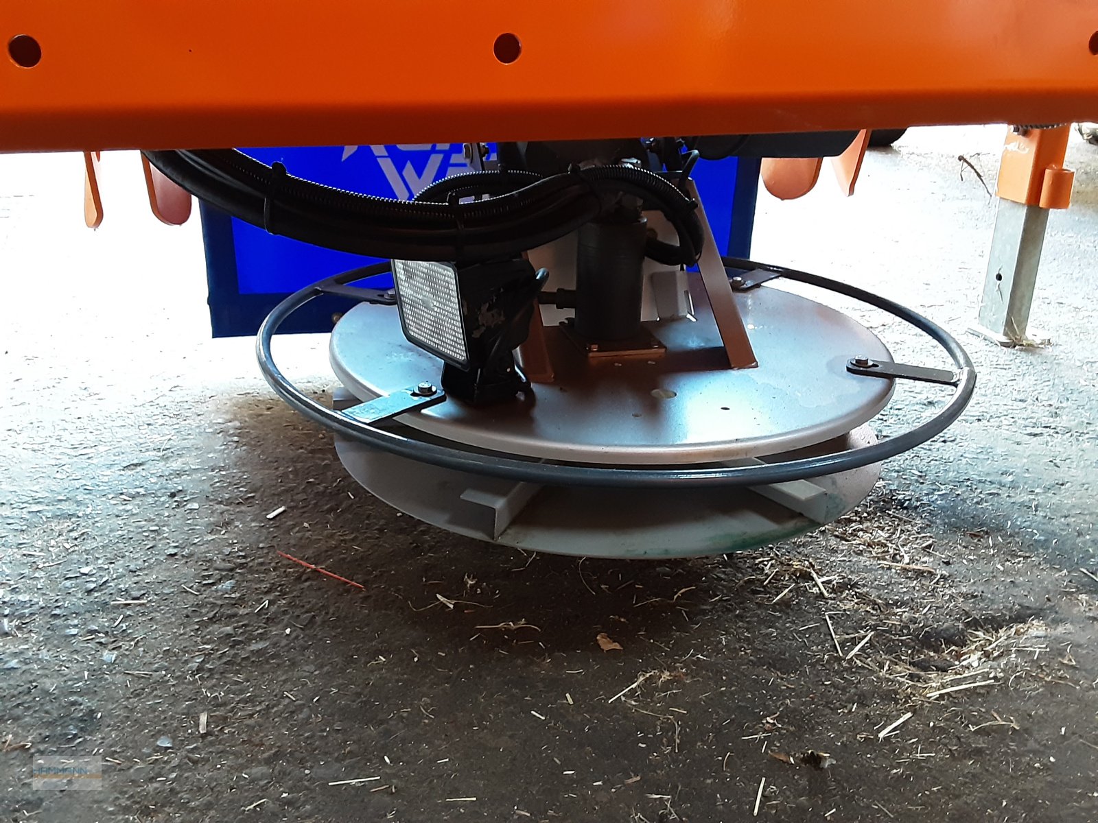 Sandstreuer & Salzstreuer typu Küpper Weisser Dreipunktstreuer IMS-P-1,3m³, Neumaschine v Calw  (Obrázek 3)