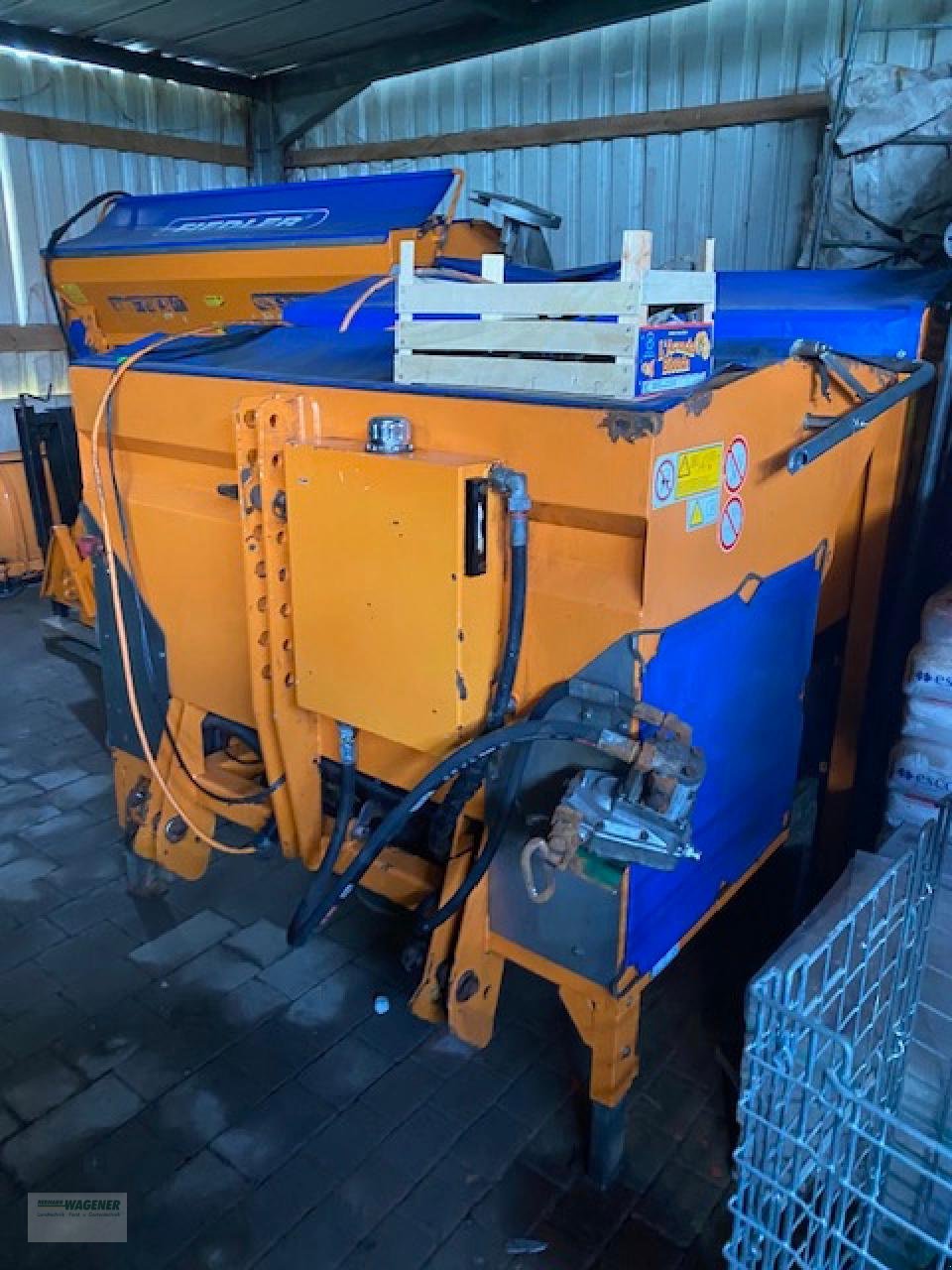 Sandstreuer & Salzstreuer typu Küpper Weisser Salzstreuer, Gebrauchtmaschine v Bad Wildungen - Wega (Obrázek 1)