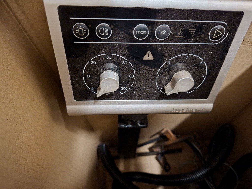 Sandstreuer & Salzstreuer del tipo Kugelmann 301 Salzstreuer, Gebrauchtmaschine In Chur (Immagine 4)