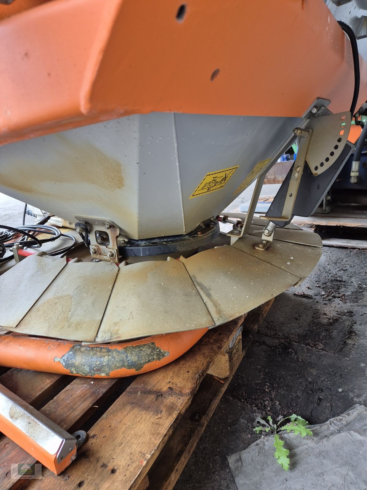 Sandstreuer & Salzstreuer za tip Landgut HERKULES 844 E, Gebrauchtmaschine u Klagenfurt (Slika 5)