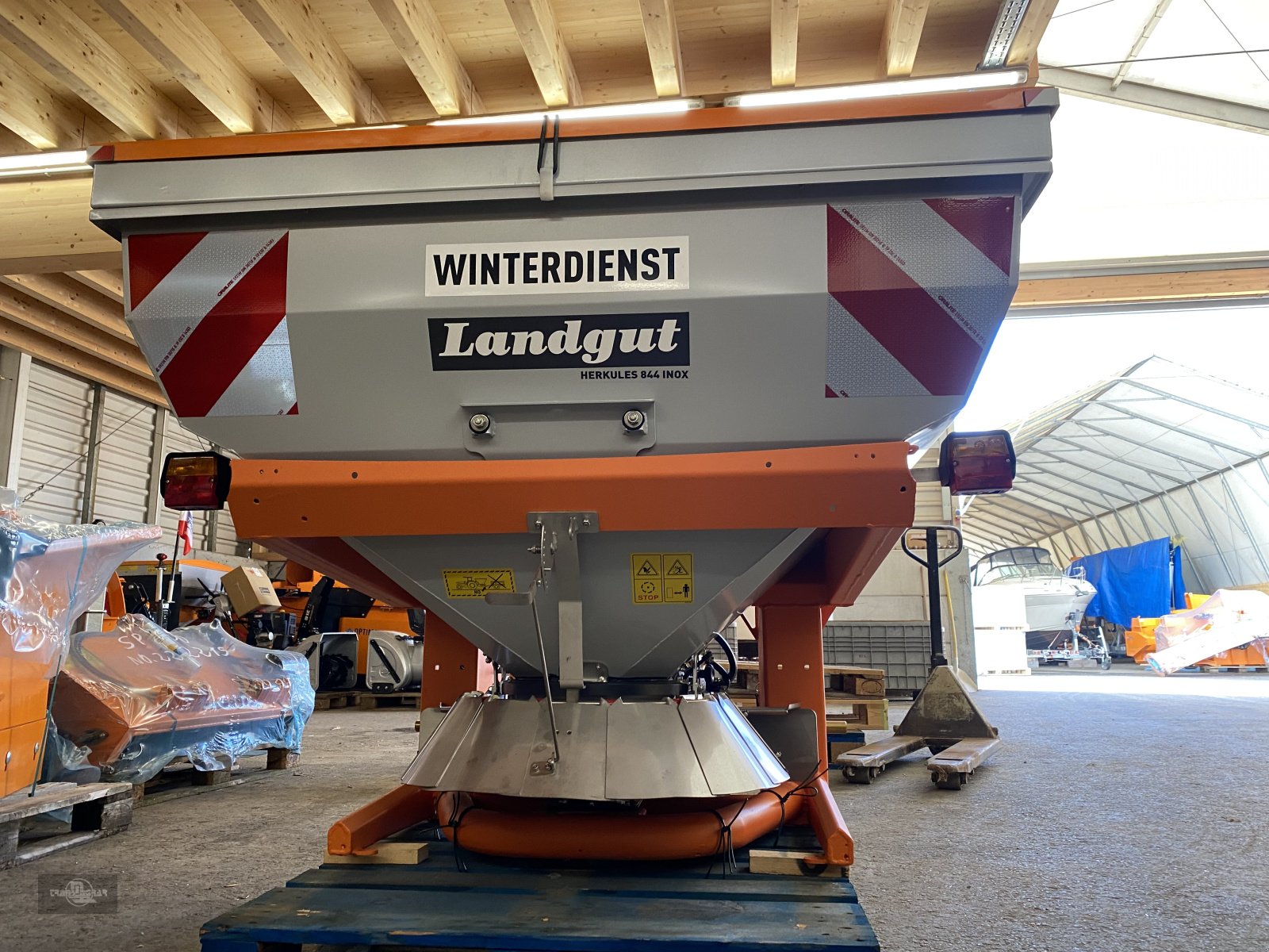 Sandstreuer & Salzstreuer des Typs Landgut Herkules 844 INOX Salzstreuer und Splittstreuer in allen Variationen, Gebrauchtmaschine in Rankweil (Bild 7)