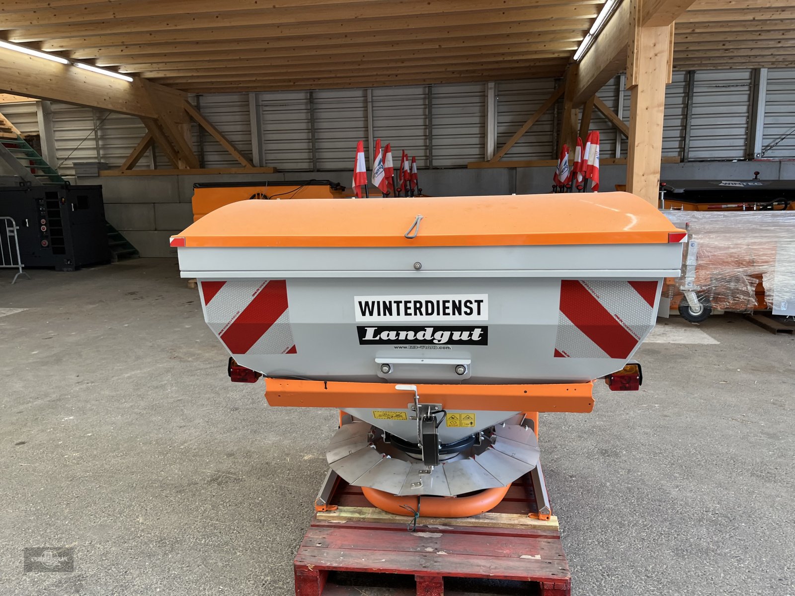 Sandstreuer & Salzstreuer des Typs Landgut Herkules 844 INOX Salzstreuer und Splittstreuer in allen Variationen, Gebrauchtmaschine in Rankweil (Bild 17)