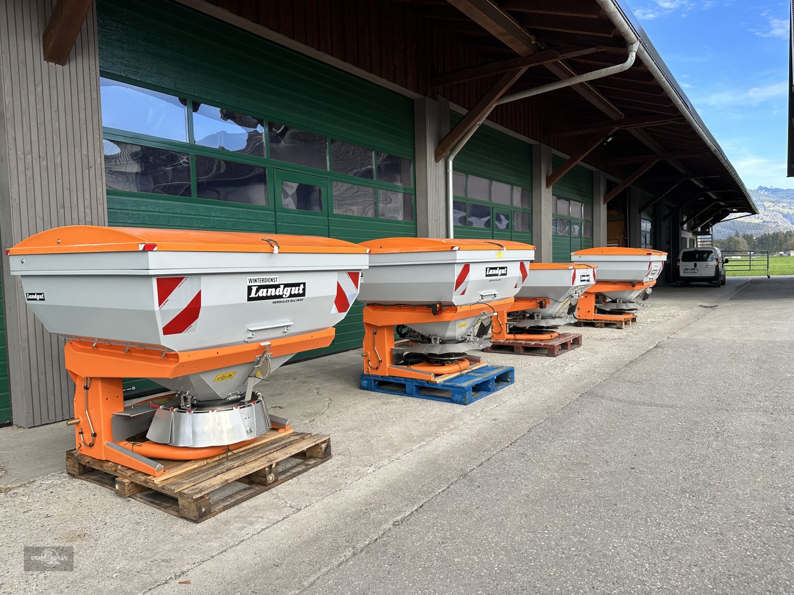 Sandstreuer & Salzstreuer des Typs Landgut Herkules 844 INOX Salzstreuer und Splittstreuer in allen Variationen, Gebrauchtmaschine in Rankweil (Bild 18)