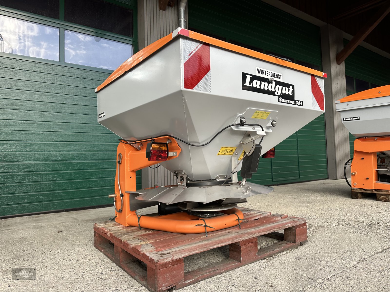 Sandstreuer & Salzstreuer des Typs Landgut Herkules 844 INOX Salzstreuer und Splittstreuer in allen Variationen, Gebrauchtmaschine in Rankweil (Bild 22)