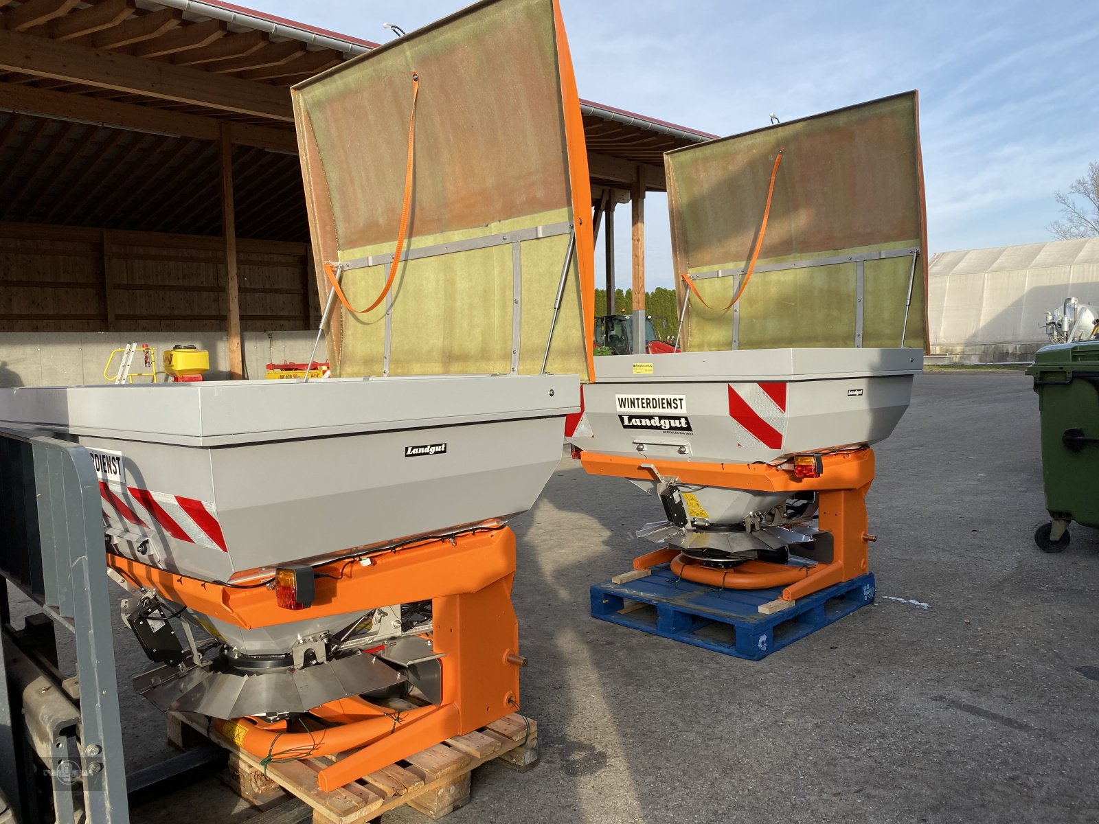 Sandstreuer & Salzstreuer des Typs Landgut Herkules 844 INOX Salzstreuer und Splittstreuer in allen Variationen, Gebrauchtmaschine in Rankweil (Bild 27)