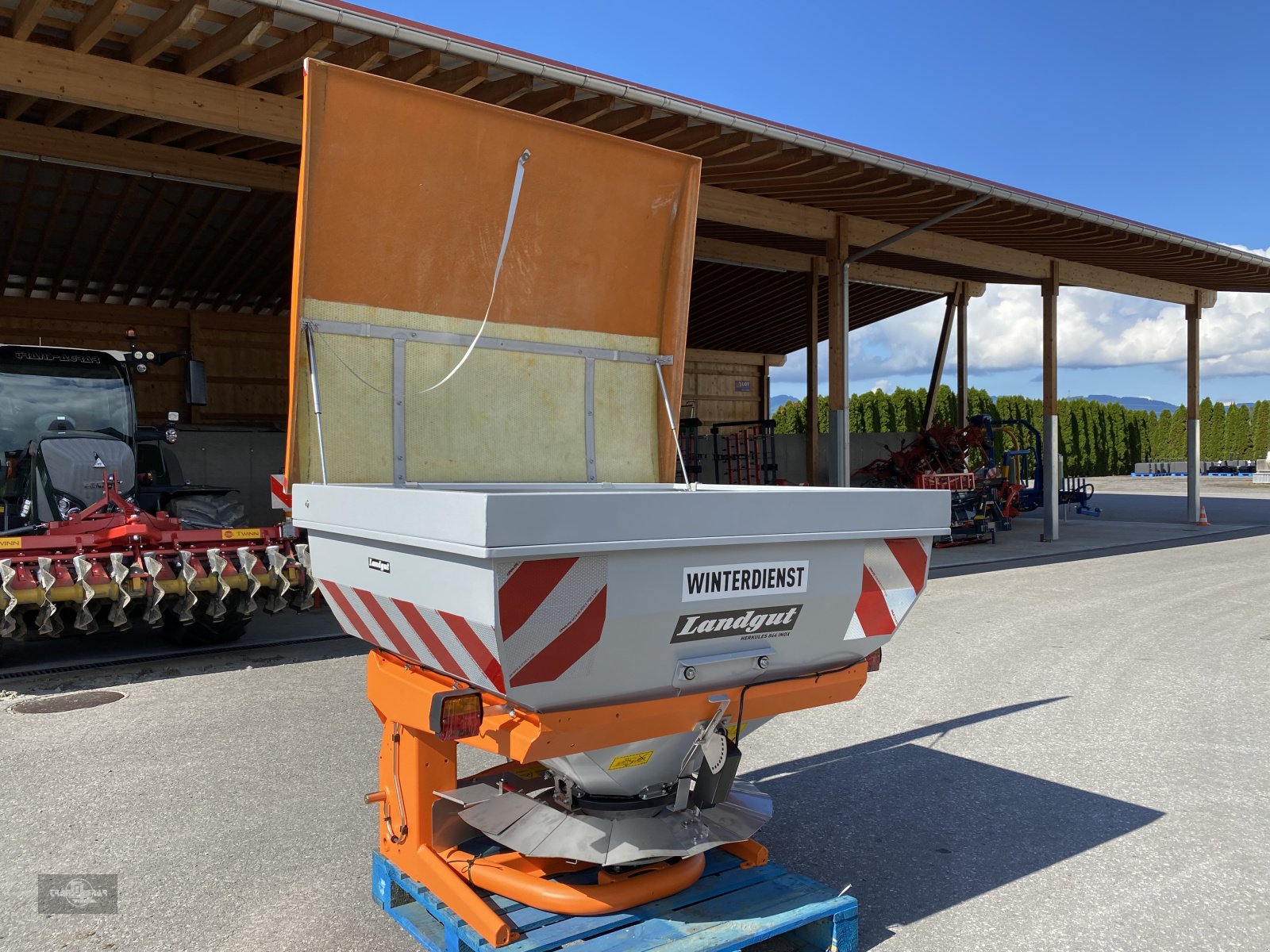 Sandstreuer & Salzstreuer des Typs Landgut Herkules 844 INOX Salzstreuer und Splittstreuer in allen Variationen, Gebrauchtmaschine in Rankweil (Bild 30)