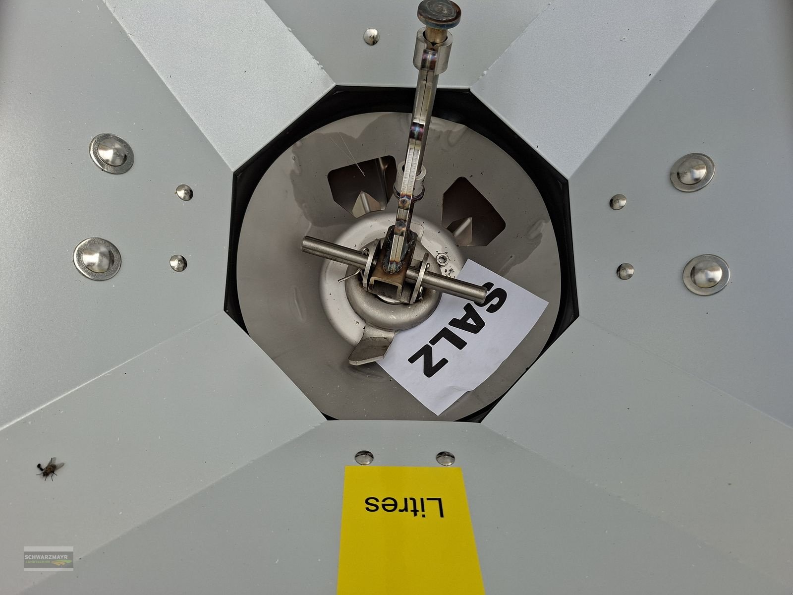 Sandstreuer & Salzstreuer des Typs Landgut Herkules 844H Inox-F, Neumaschine in Gampern (Bild 15)