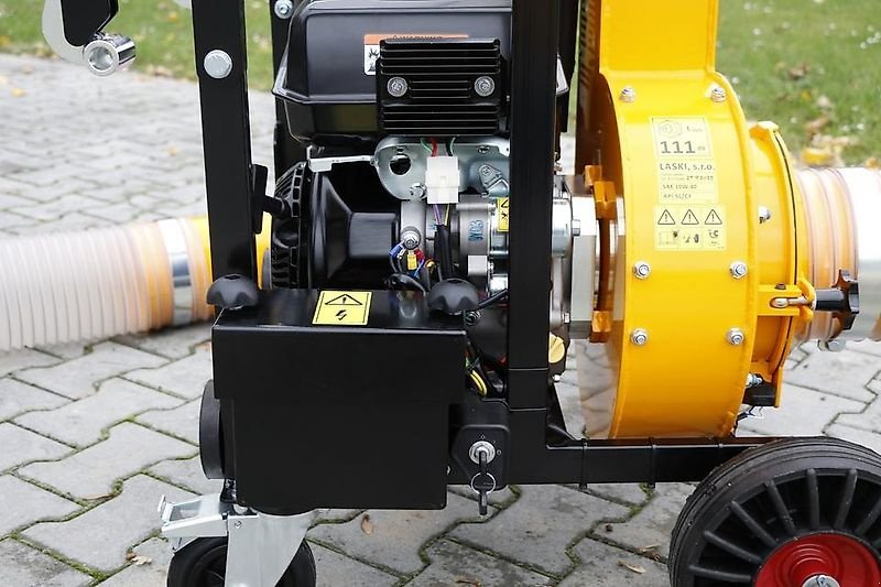 Sandstreuer & Salzstreuer of the type laski Laubsauger Gebläsehäcksler Laubhäcksler Laubgebläse VD 405P, Gebrauchtmaschine in Schmallenberg (Picture 5)