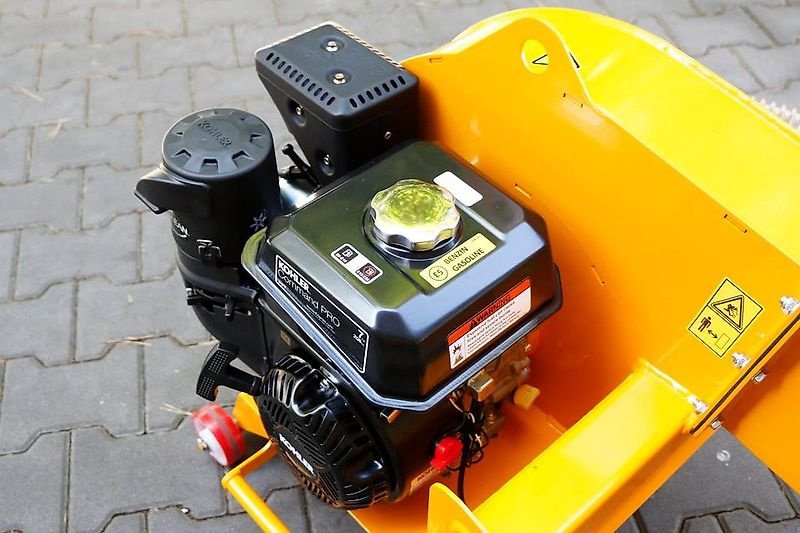 Sandstreuer & Salzstreuer des Typs laski Laubsauger Laubgebläse Laubladegebläse Laubhäcksler, Gebrauchtmaschine in Schmallenberg (Bild 6)