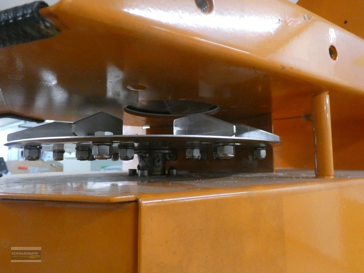 Sandstreuer & Salzstreuer des Typs Lehner Polaro 110E Saline, Neumaschine in Aurolzmünster (Bild 9)