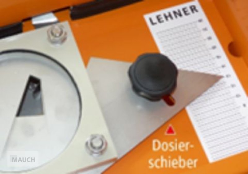 Sandstreuer & Salzstreuer des Typs Lehner Polaro Salzstreuer, Neumaschine in Burgkirchen (Bild 11)