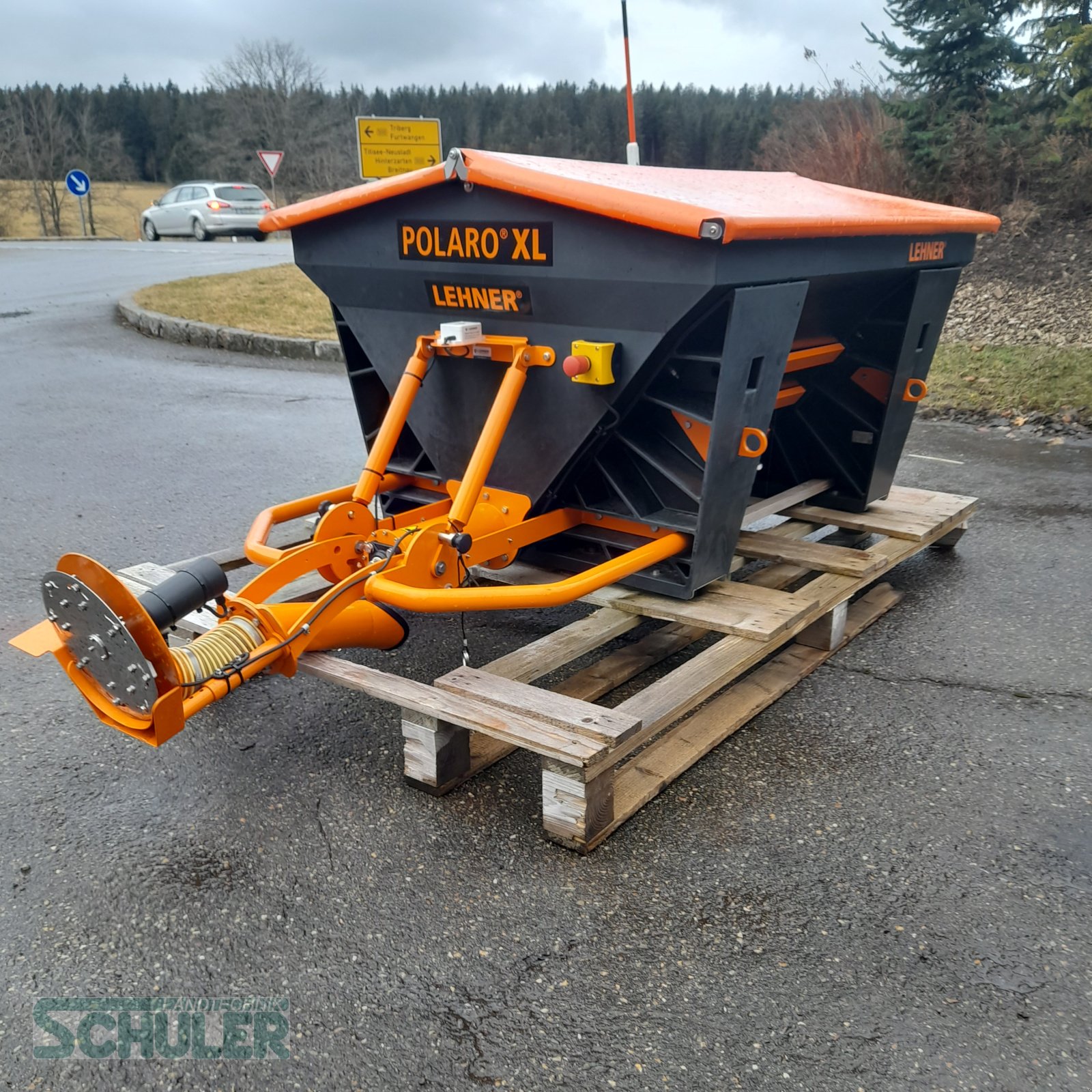 Sandstreuer & Salzstreuer des Typs Lehner Polaro XL, Neumaschine in St. Märgen (Bild 2)