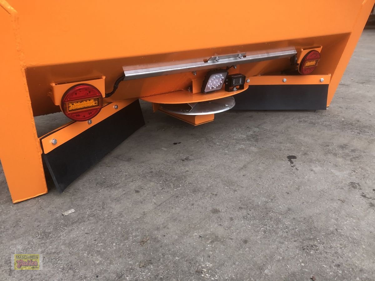 Sandstreuer & Salzstreuer des Typs Lesnik Lesnik PR18 Selbstlade-Tellerstreuer 1500Liter, Neumaschine in Kötschach (Bild 14)