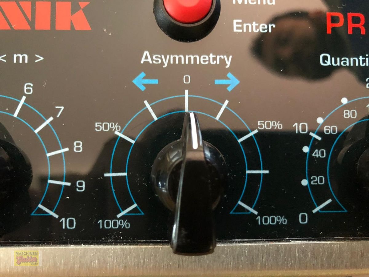 Sandstreuer & Salzstreuer des Typs Lesnik Lesnik PR18 Selbstlade-Tellerstreuer 1500Liter, Neumaschine in Kötschach (Bild 7)