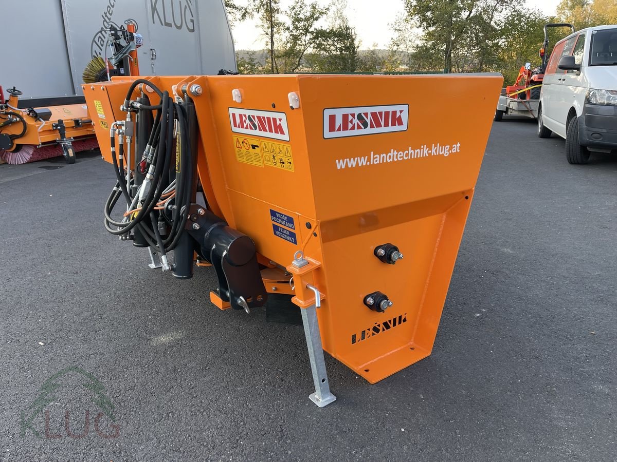 Sandstreuer & Salzstreuer tipa Lesnik PR 18 Pro Selbstlade Tellerstreuer, Neumaschine u Pirching am Traubenberg (Slika 5)