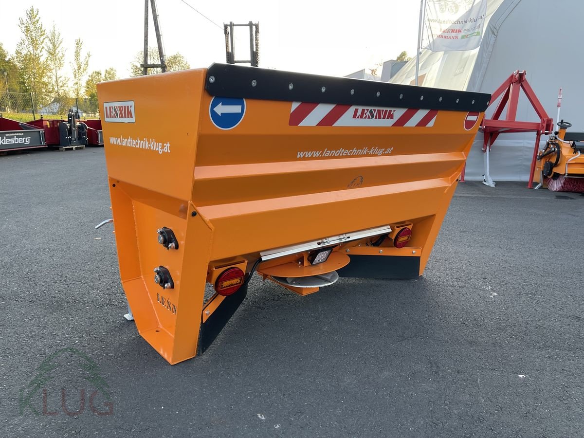 Sandstreuer & Salzstreuer tipa Lesnik PR 18 Pro Selbstlade Tellerstreuer, Neumaschine u Pirching am Traubenberg (Slika 1)