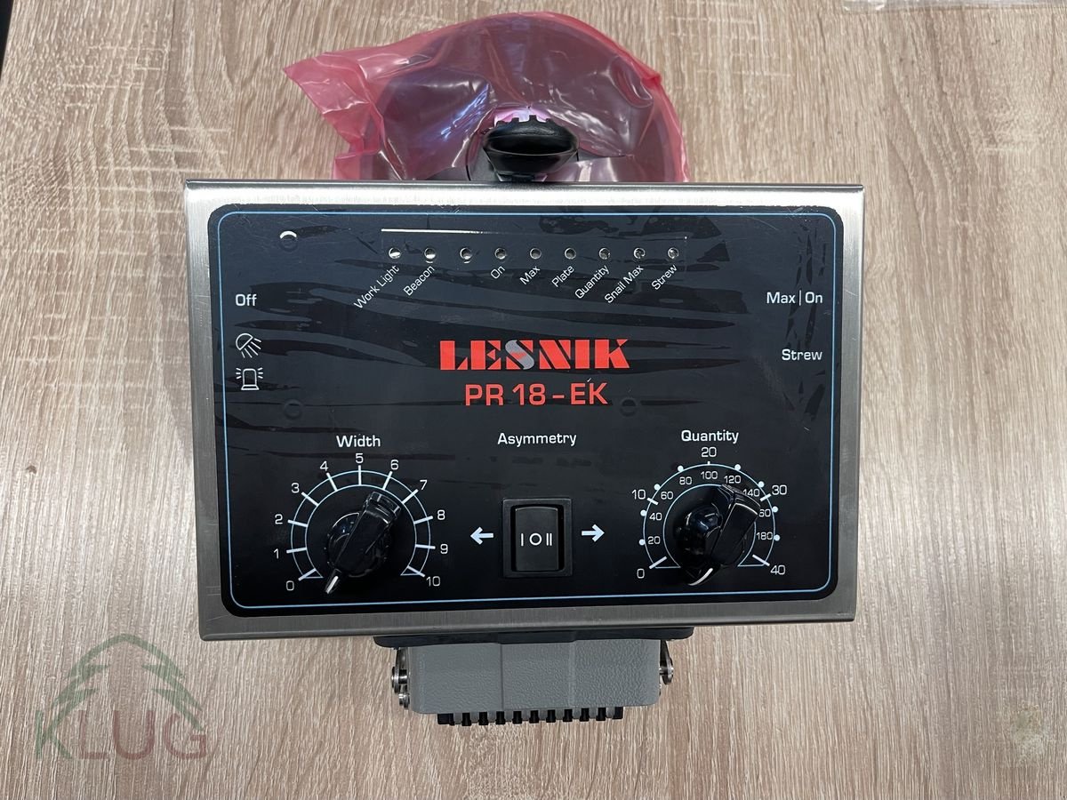 Sandstreuer & Salzstreuer tipa Lesnik PR 18 Pro Selbstlade Tellerstreuer, Neumaschine u Pirching am Traubenberg (Slika 21)