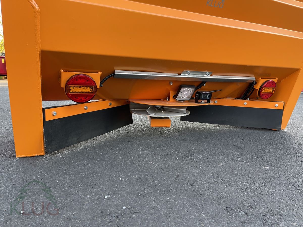 Sandstreuer & Salzstreuer des Typs Lesnik PR18 PRO+ Profi-Selbstlade-Tellerstreuer, Neumaschine in Pirching am Traubenberg (Bild 16)