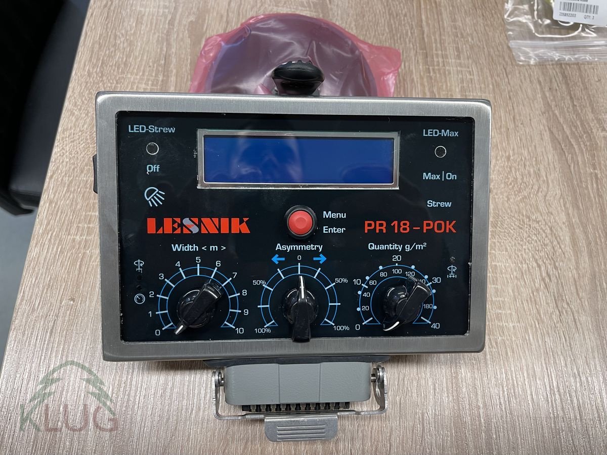 Sandstreuer & Salzstreuer des Typs Lesnik PR18 PRO+ Profi-Selbstlade-Tellerstreuer, Neumaschine in Pirching am Traubenberg (Bild 21)