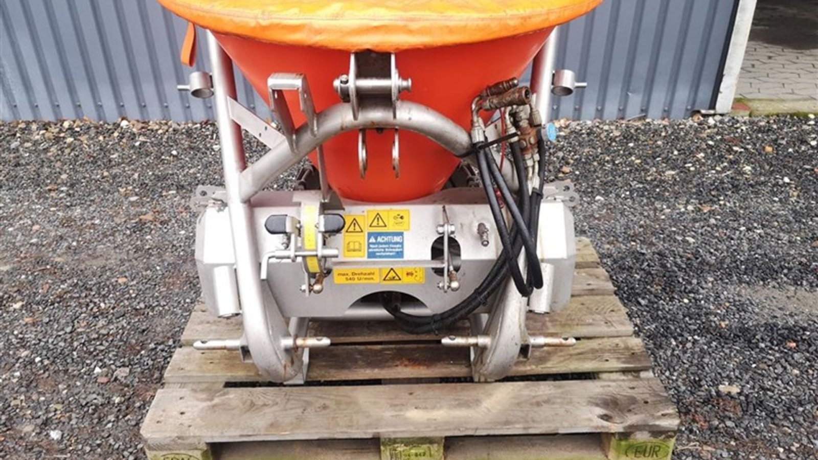 Sandstreuer & Salzstreuer of the type Matev SPR-DS 125 IX, Gebrauchtmaschine in Glamsbjerg (Picture 1)