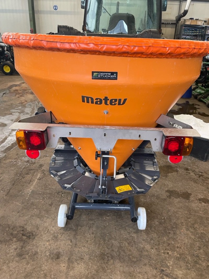 Sandstreuer & Salzstreuer typu Matev SPR-DS 400 ST, Gebrauchtmaschine v Lauterberg/Barbis (Obrázek 1)