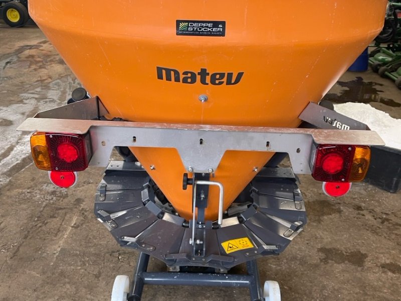 Sandstreuer & Salzstreuer typu Matev SPR-DS 400 ST, Gebrauchtmaschine v Lauterberg/Barbis