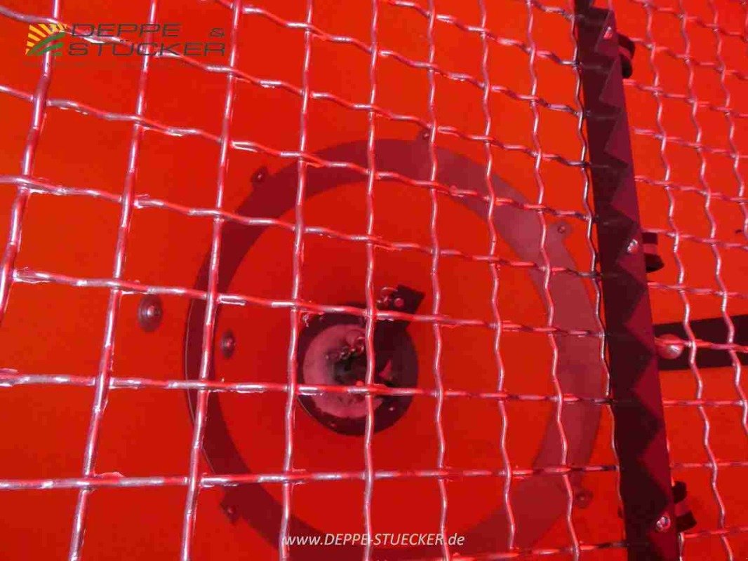 Sandstreuer & Salzstreuer of the type Matev SPR-DS 600 ST, Neumaschine in Lauterberg/Barbis (Picture 4)