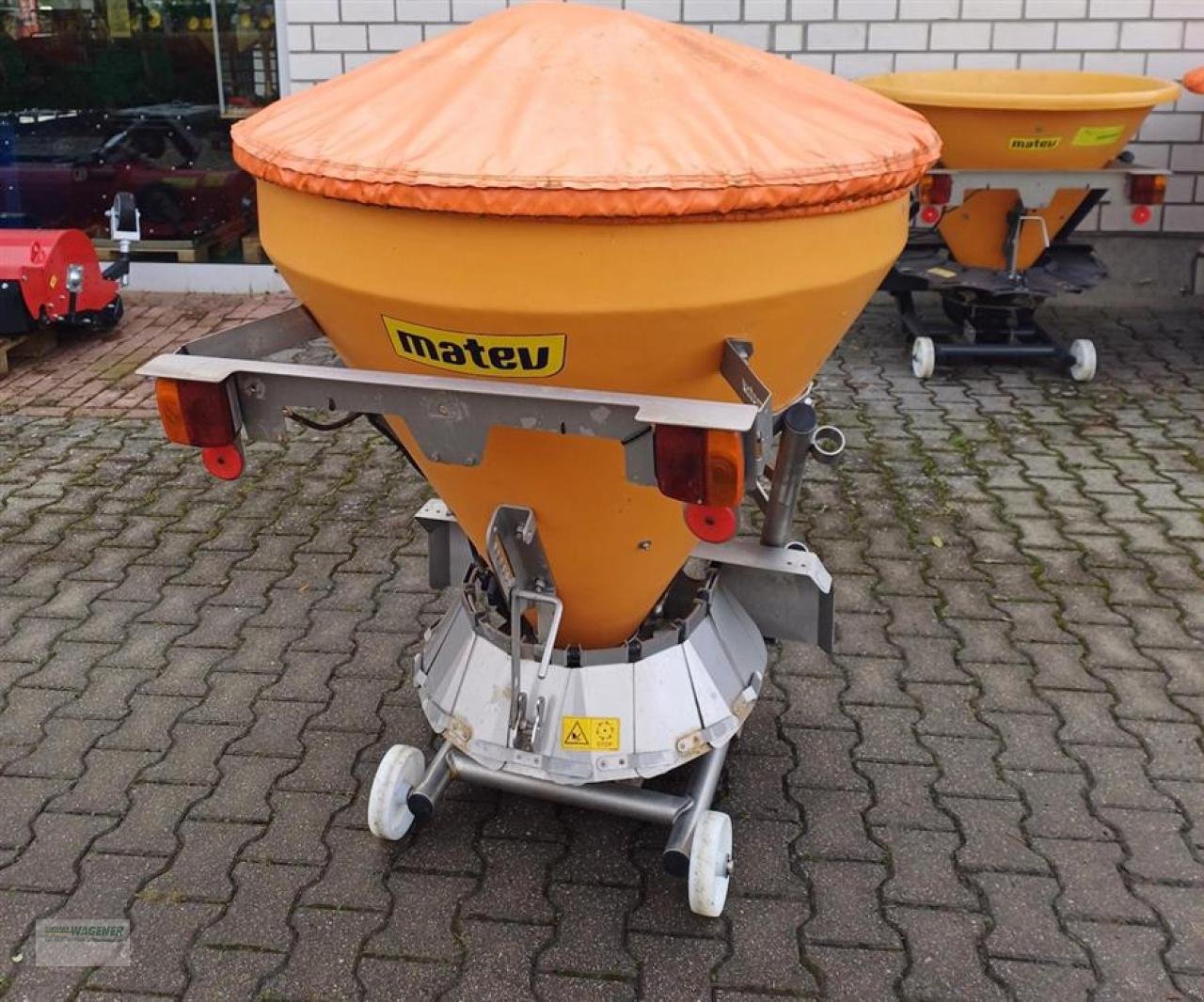 Sandstreuer & Salzstreuer tipa Matev SPR H/M  400 IX, Gebrauchtmaschine u Bad Wildungen - Wega (Slika 2)