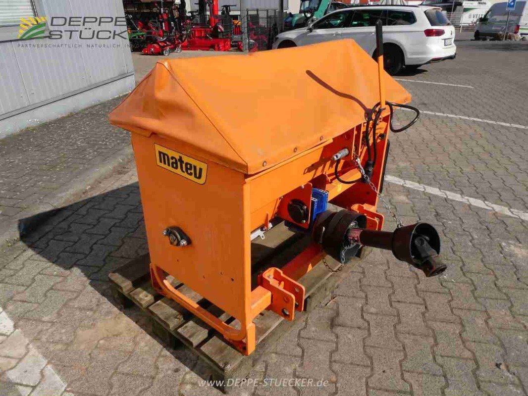Sandstreuer & Salzstreuer des Typs Matev SPR M 100, Gebrauchtmaschine in Lauterberg/Barbis (Bild 1)