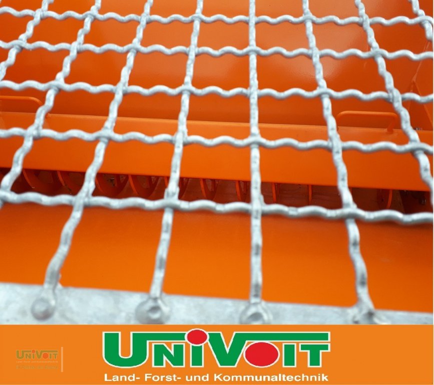 Sandstreuer & Salzstreuer of the type Rasco Junior 1,0 qm Inhalt für Multicar Ladog Lindner Hansa Boki Bucher Aebi Pfau Fumo Tremo Bonetti, Neumaschine in Warmensteinach (Picture 9)