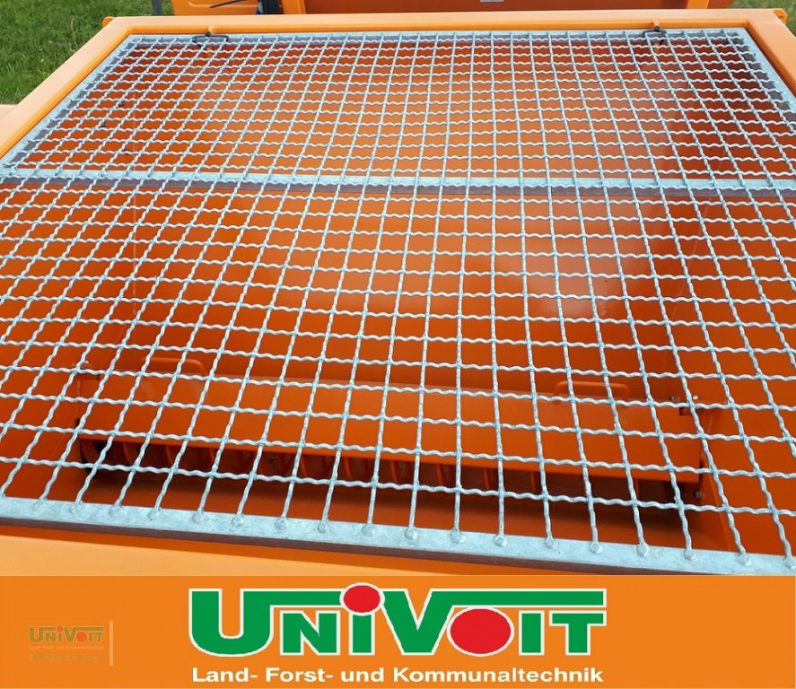 Sandstreuer & Salzstreuer of the type Rasco Junior 1,0 qm Inhalt für Multicar Ladog Lindner Hansa Boki Bucher Aebi Pfau Fumo Tremo Bonetti, Neumaschine in Warmensteinach (Picture 10)