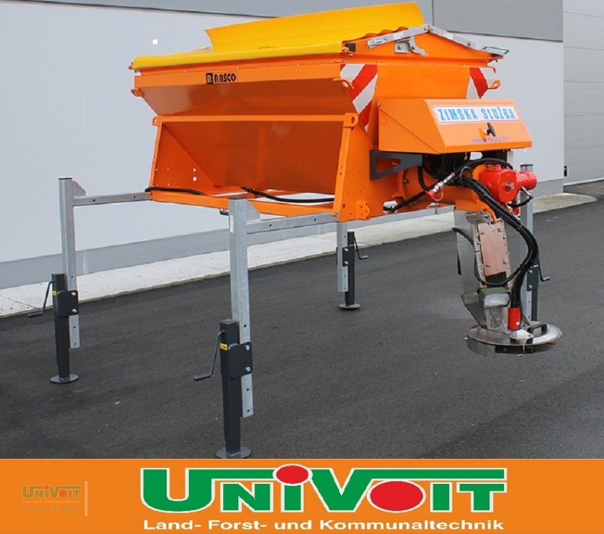 Sandstreuer & Salzstreuer of the type Rasco Rasco Solid XG Salzstreuer für Multihog / Holder, Neumaschine in Warmensteinach (Picture 8)