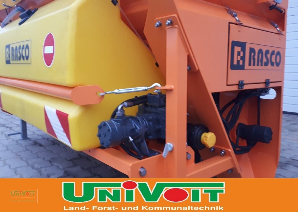 Sandstreuer & Salzstreuer des Typs Rasco Rasco TRP 1.5 Salzstreuer mit Sole Winterdienst, Neumaschine in Warmensteinach (Bild 4)