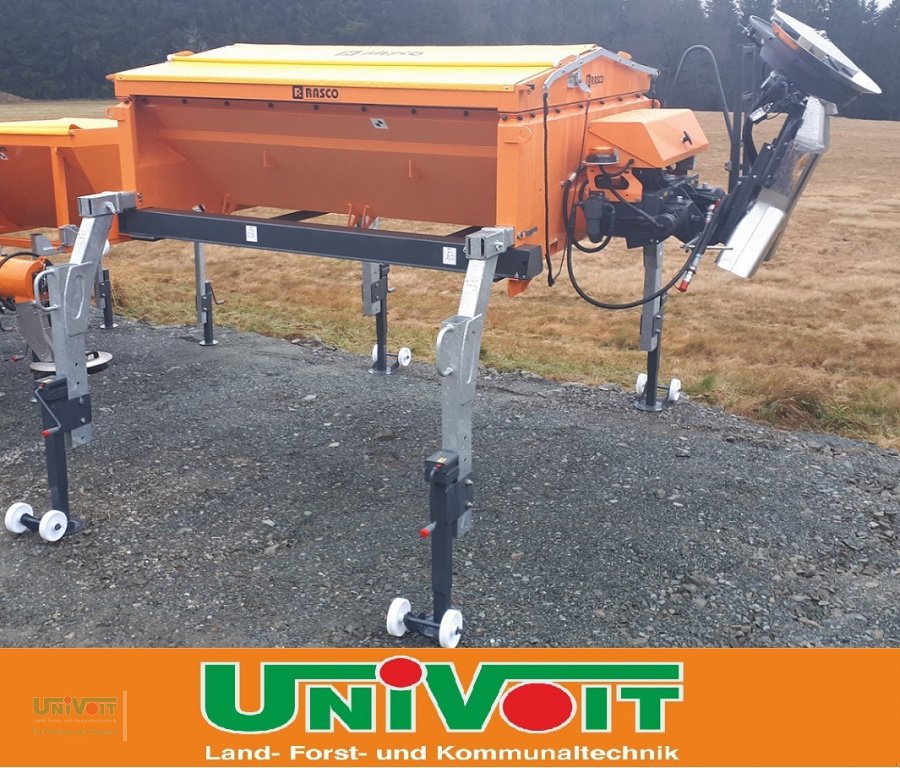 Sandstreuer & Salzstreuer des Typs Rasco Salzstreuer Rasco Solid XF 1,8qm sofort verfügbar, Neumaschine in Warmensteinach (Bild 1)